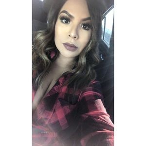 Meet your Posher, Anahi